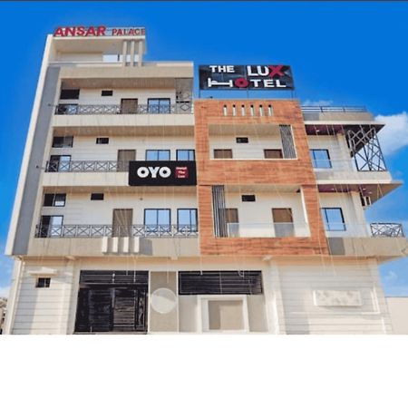 The Lux Hotel Bhilai Eksteriør billede